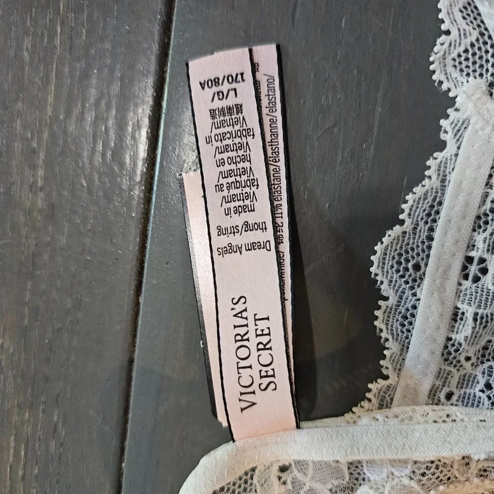 Victoria's Secret Dream Angels Cocunut White Thong Panty Size Large